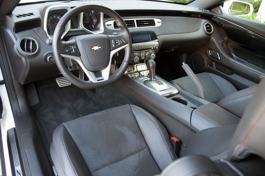  Chevrolet Camaro ZL1 2012 года  (фото 25 из 202)